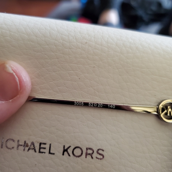 MICHAEL KORS FRAMES - Picture 4 of 5